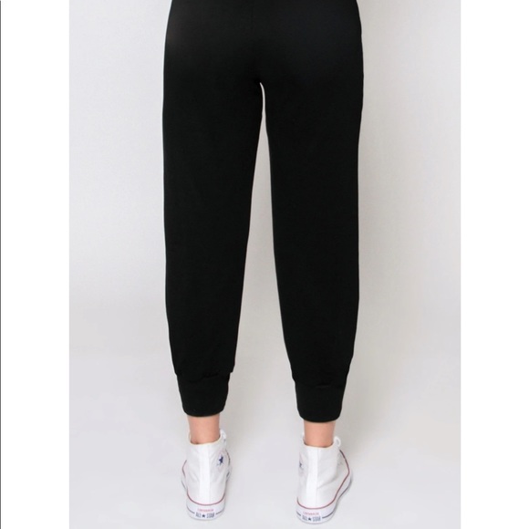 🖤Absence of Colour | Grizzy Cropped Joggers!! - Picture 3 of 8